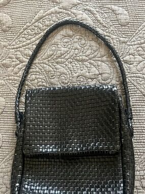 Nine West Vintage Black Braided and Woven Leather Bag with Zipper/Nice Detailing